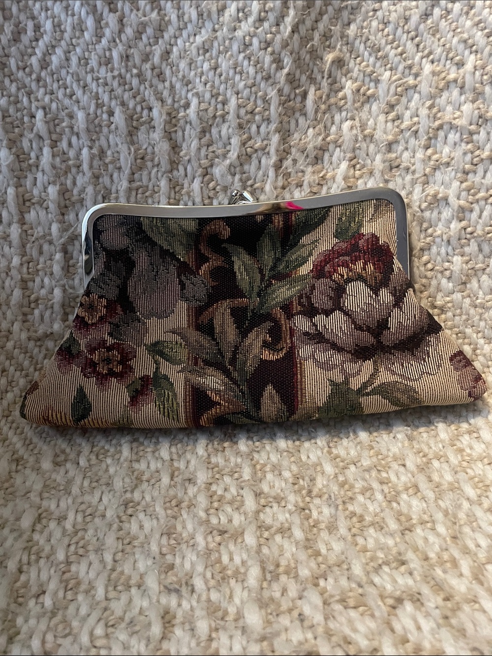 Tapestry Floral Clasp Wristlet - Brown & Green